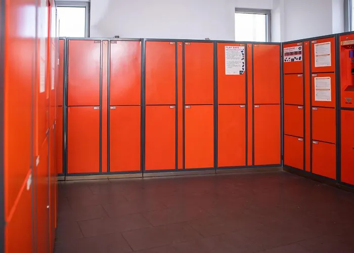Urbany Hostel *