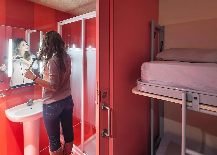 Urbany Hostel