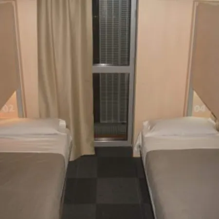 呃班尼巴塞罗那旅馆 旅馆 巴塞罗那