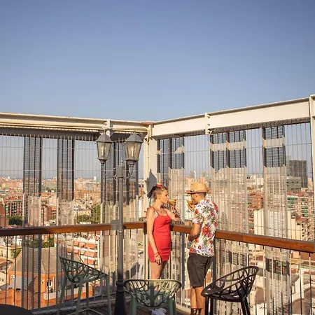 أورباني هوستال *